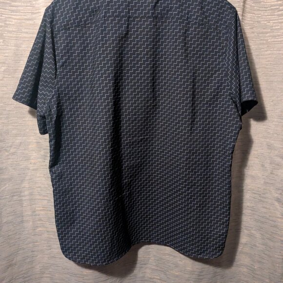 Perry Ellis  short sleeve blouse - Picture 2 of 2